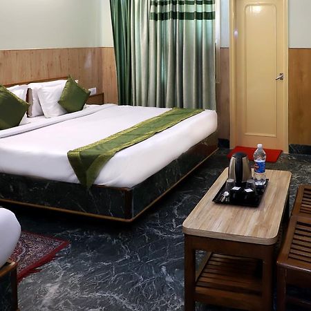 Oyo 22075 Hotel Bali Palace Katra  Extérieur photo
