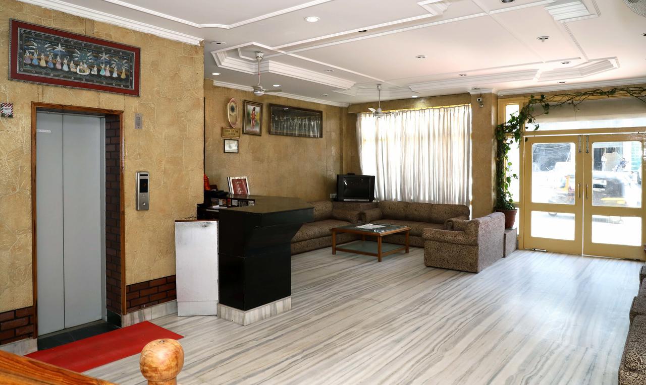 Oyo 22075 Hotel Bali Palace Katra  Extérieur photo