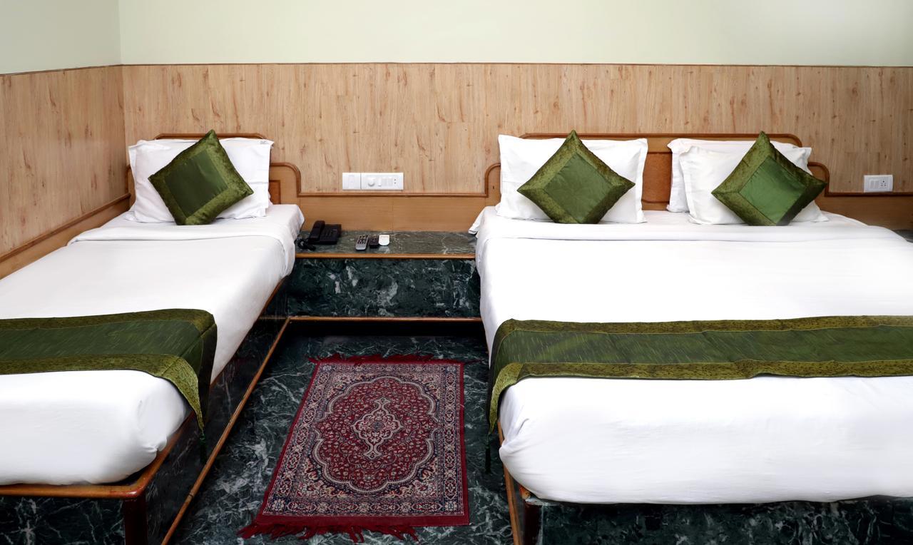 Oyo 22075 Hotel Bali Palace Katra  Extérieur photo